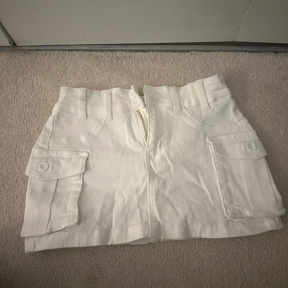 SHEIN Cream Mini Skirt